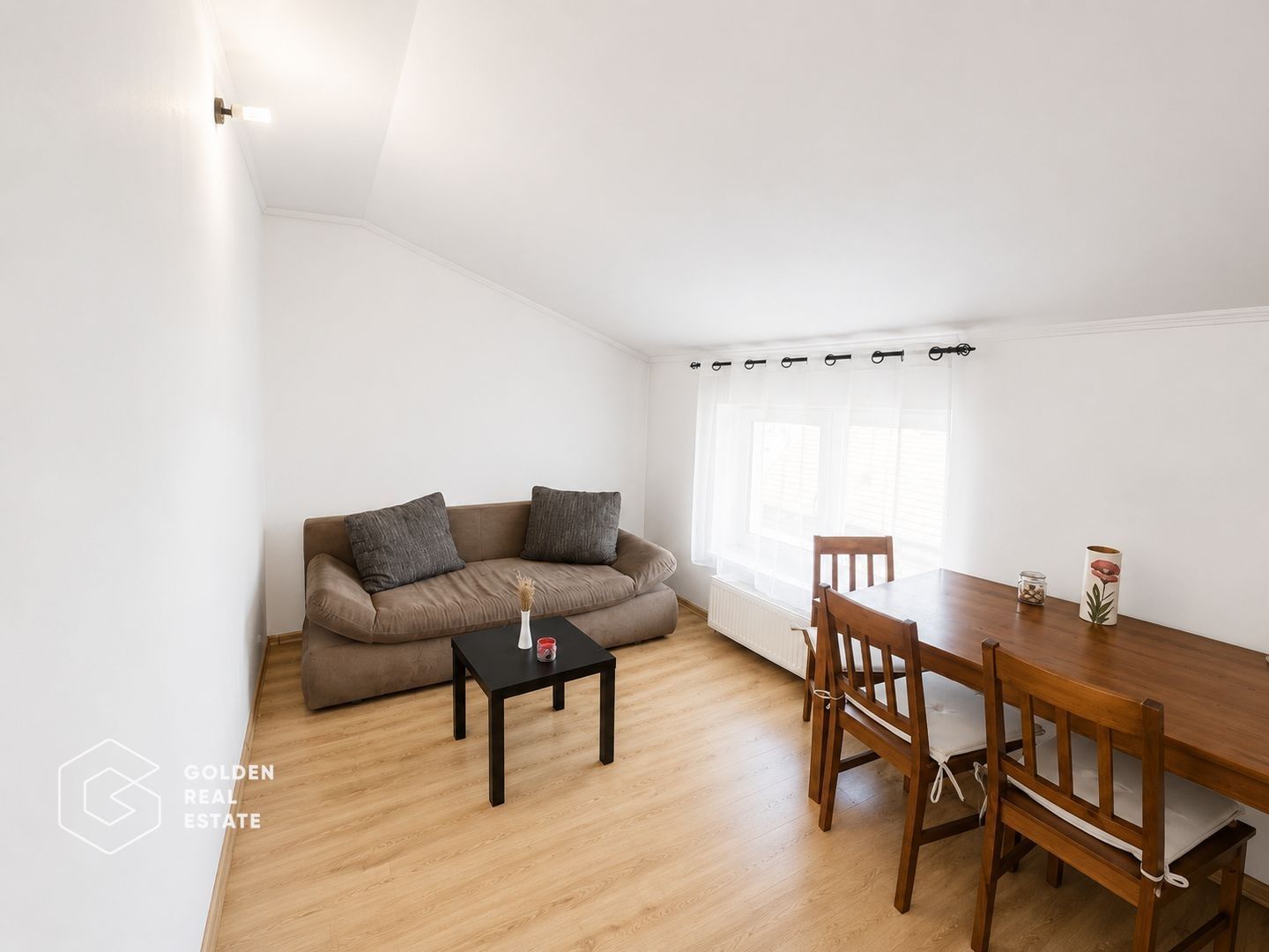 Apartament 2 camere, zona Parneava, etaj 3, centrala proprie, loc parcare - Poză 4