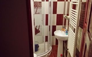 2 camere Foișorul de Foc stradal curte proprie ideal investiție - Poză 7