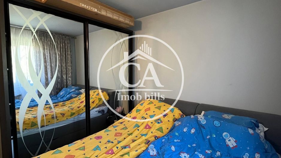 Apartament cu 3 camere de vânzare în zona Rogerius, Oradea - Poză 4