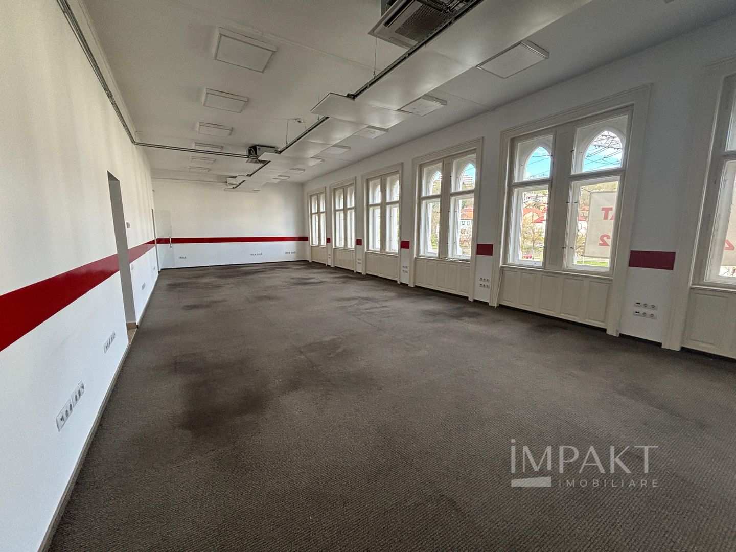 Spatiu de birouri de inchiriat in centru! - Poză 1