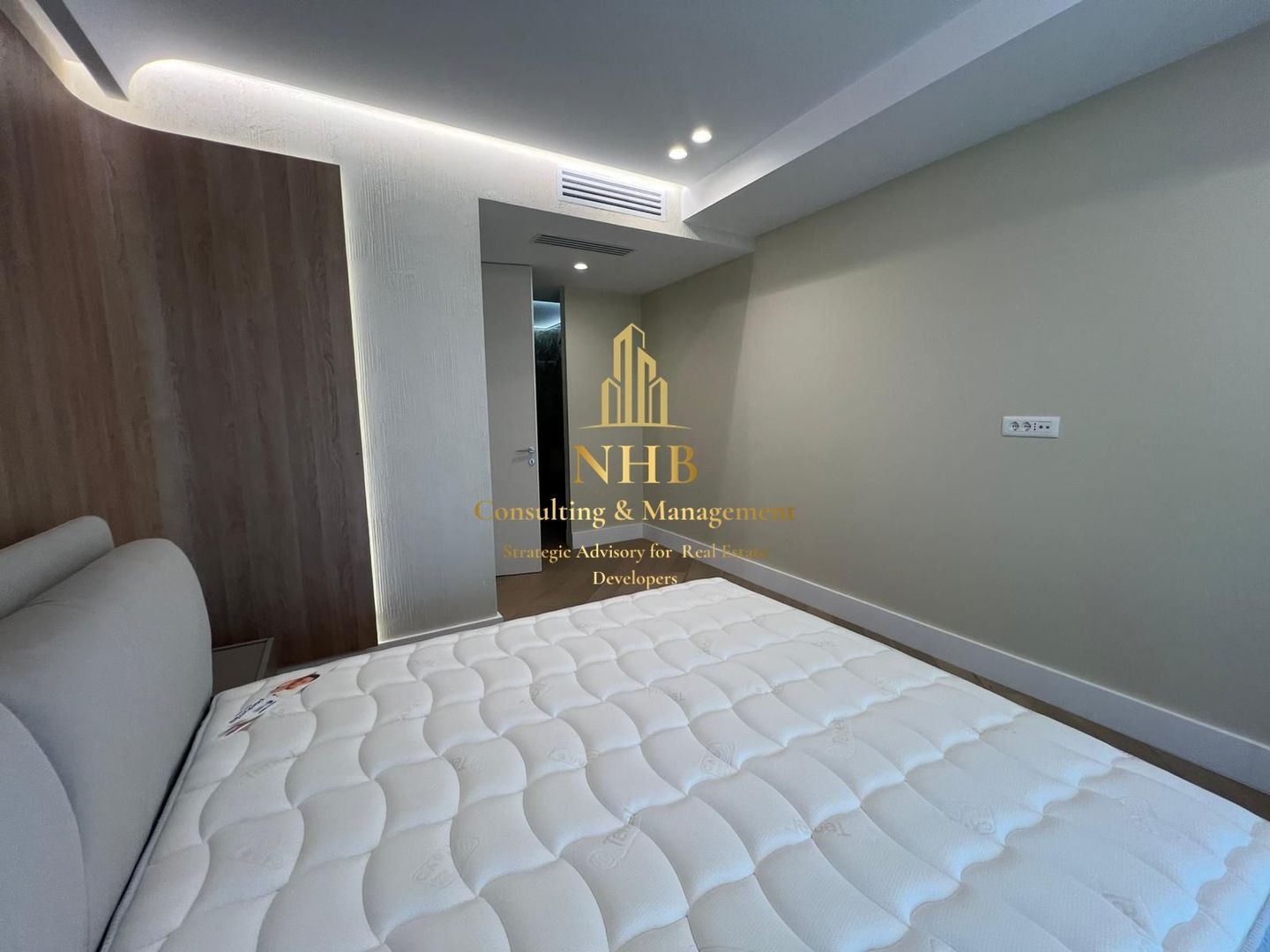 Apartament 3 camere- Cortina Erou Iancu Nicolae-PARCARE - Poză 2
