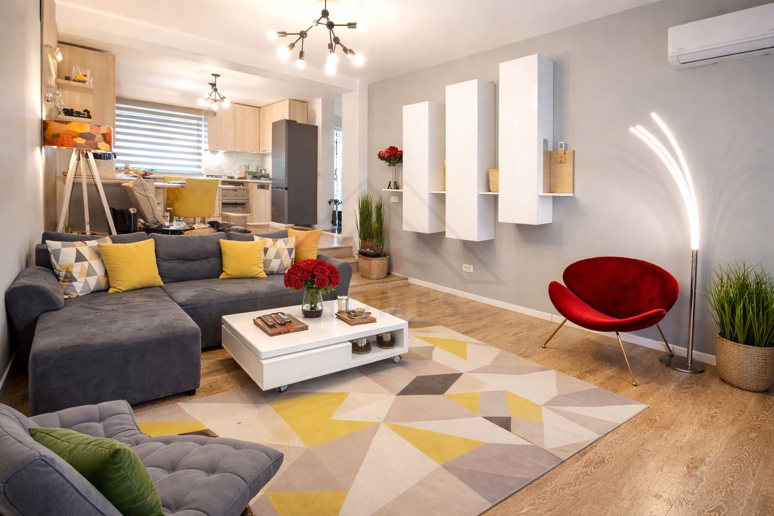 Apartament lux cu gradina proprie, Ferventia intre Lidl si padure. - Poză 1
