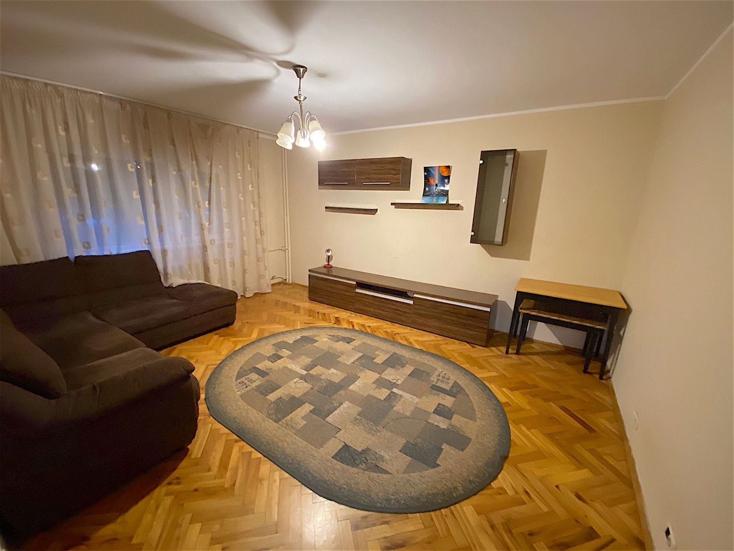 Apartament cu 2 camere zona City Mall - Poză 1