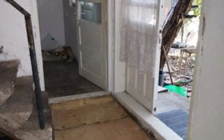 De vanzare casa 6 camere + curte, Rahova/Sos. Alexandriei - Poză 3