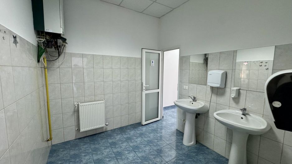 Clădire SAD de închiriat, situată la intrarea în Dumbrăvița - Poză 32