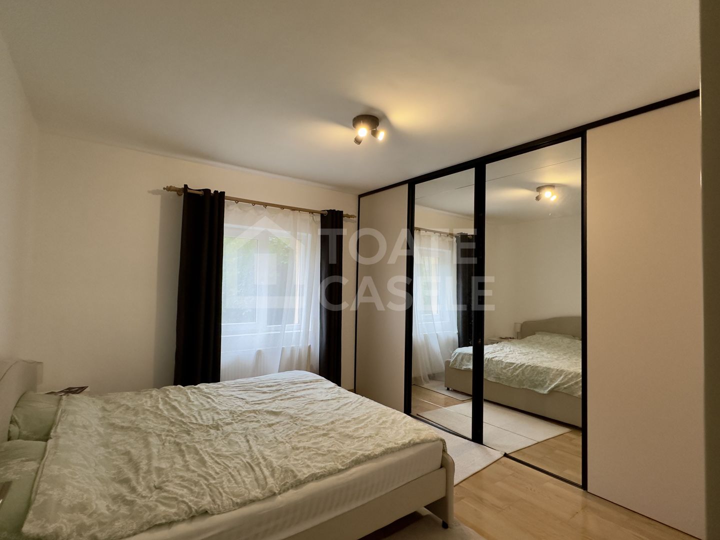 Apartament cu 3 camere, decomandat, 85 mp, zona Alverna - Poză 3