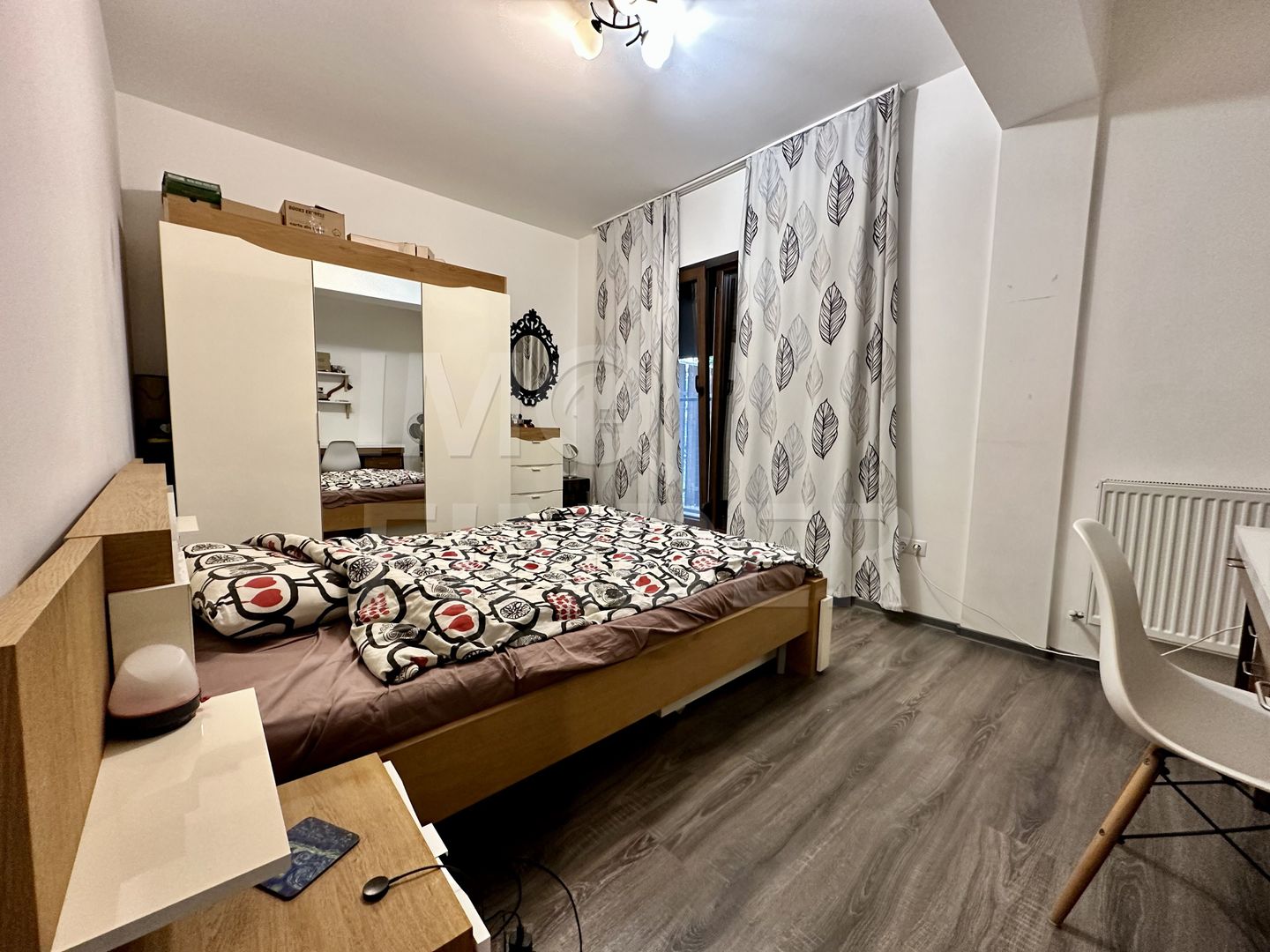 Vanzare 2 camere, Europa,  52 mp plus terasa 38 mp si garaj - Poză 8