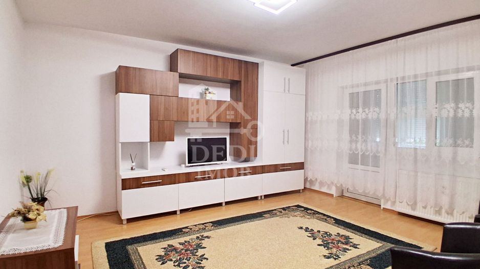 Apartament cu 3 camere de inchiriat zona Rogerius, Oradea - Poză 1