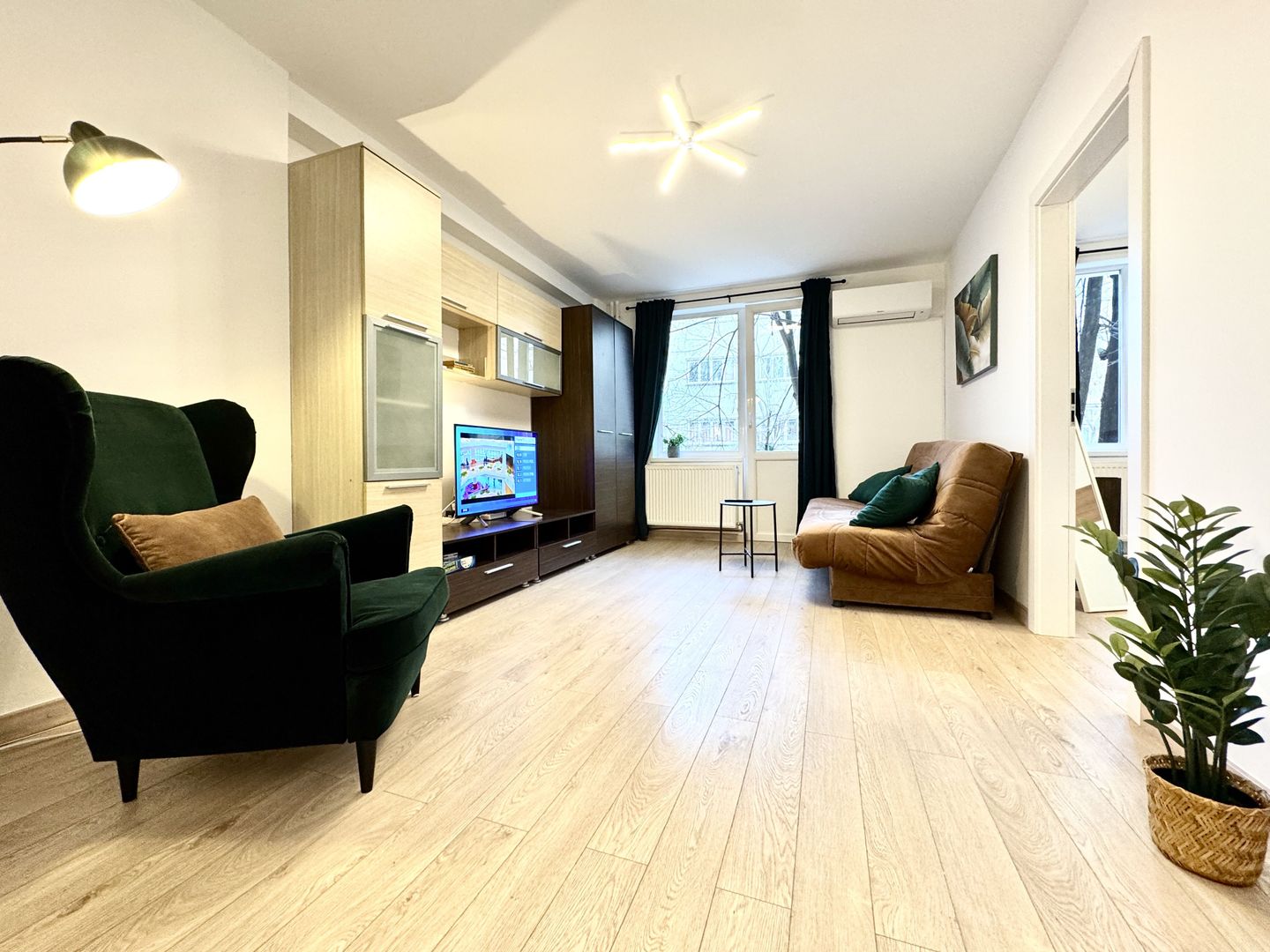 2 camere central vis-a-vis de Posta Mare - Poză 21