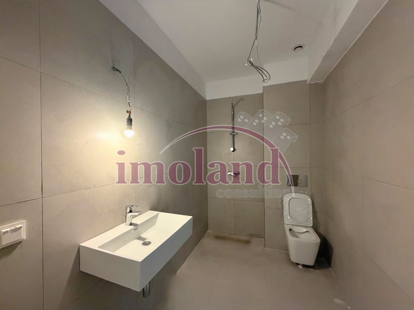 Vanzare - apartament 2 camere - Quartier Azuga-Doamna Ghica - Poză 8