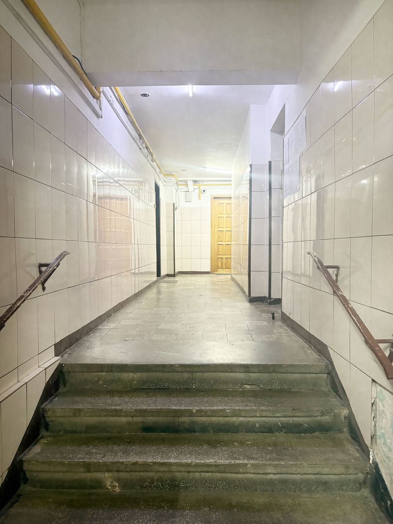 2 camere decomandat Dristor Metrou 53mp+ balcon 5mp et 6/10 bloc 1978 - Poză 22