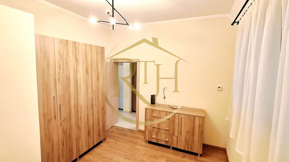 Oferim spre inchiriere, apartament cu 2 camere, curte proprie, parcare, Giroc - Poză 6