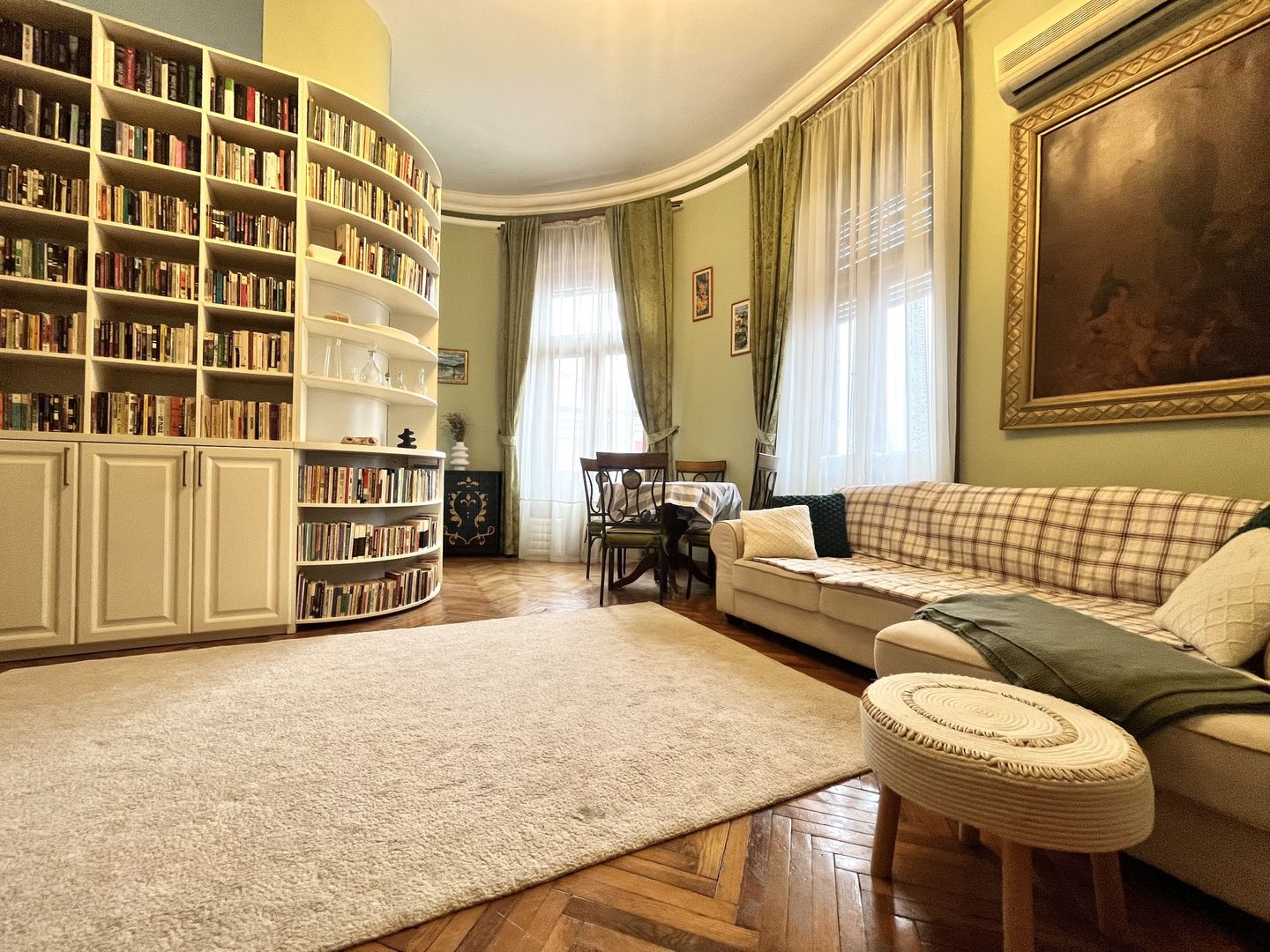 Apartament grandios cu vedere spectaculoasă spre Piața Libertății - Poză 7
