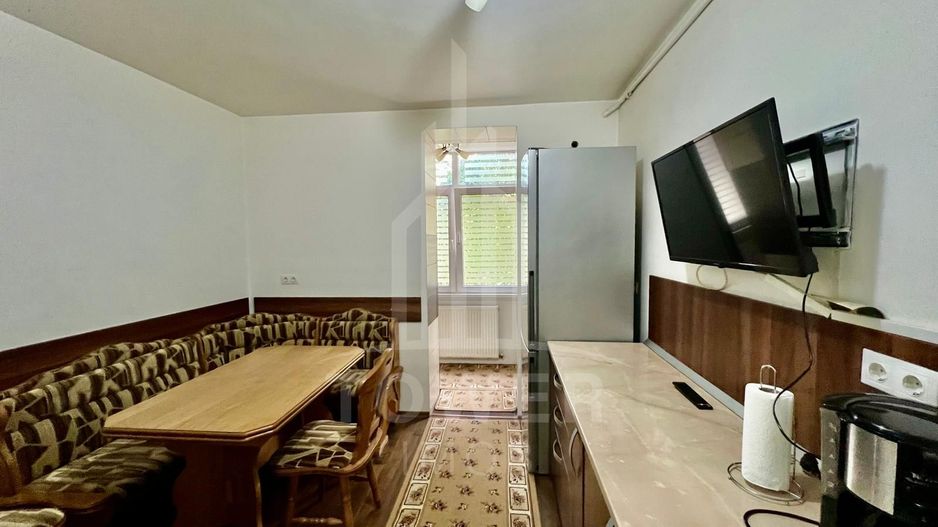 Apartament 3 camere de închiriat – Etaj 1 - Poză 6