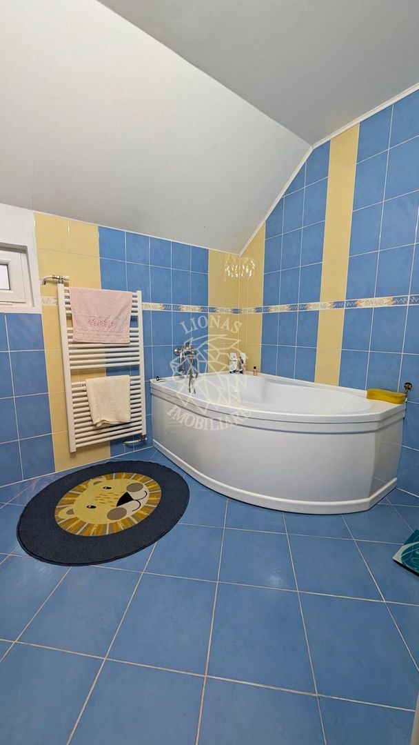 Casa 6 camere 244 mp+ Spatiu Comercial- teren 500 mp-Zona Han - Poză 14