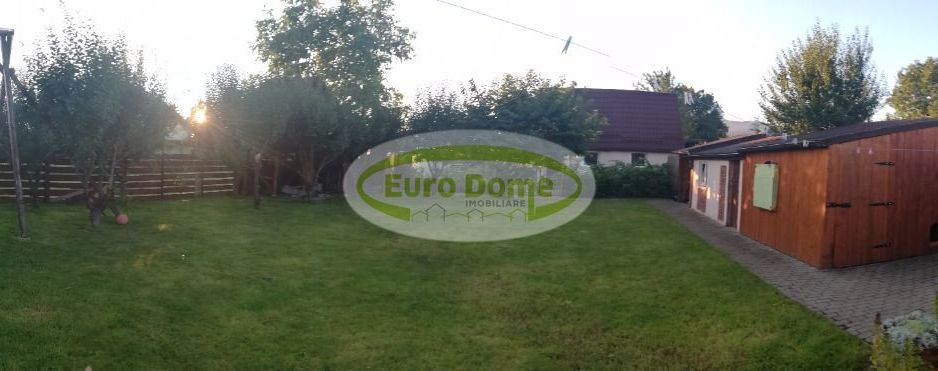 Casa primitoare, curte si gradina, priveliste frumoasa catre munti. - Poză 4