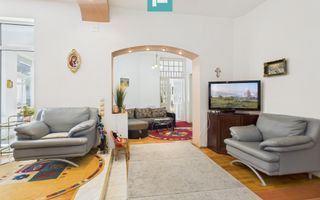 Casă cu piscină și teren generos, Sântana - Poză 10