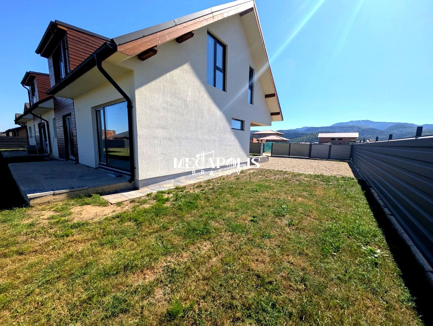 Duplex de vânzare în Cristian - Poză 4