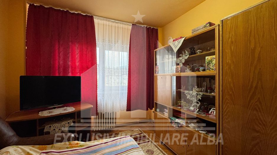 Apartament cu 4 camere decomandate, Centru - Poză 6