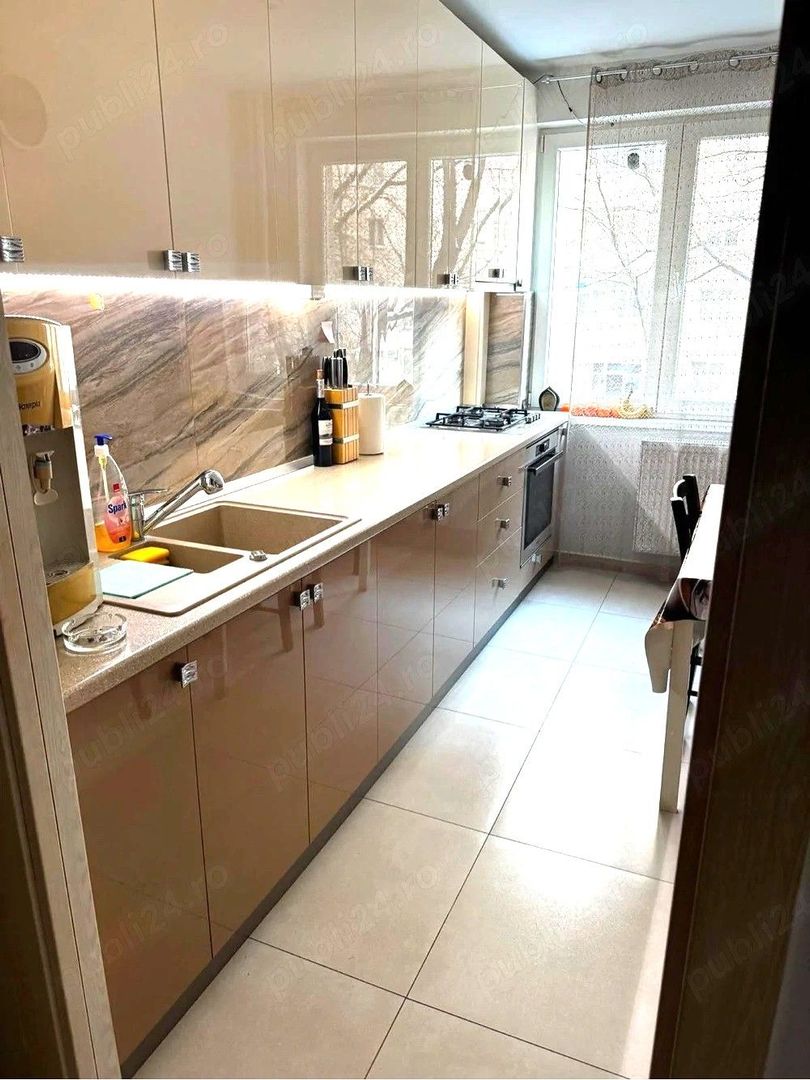 Oportunitate Investitie 2 Camere Dec Calea Vitan 59 mp Etaj 1 Luminos Renovat - Poză 1