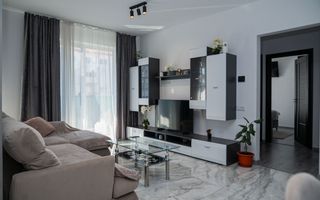 Apartament 3 camere | Sibiu ,  Stefan Cel Mare | 63mp - Poză 1