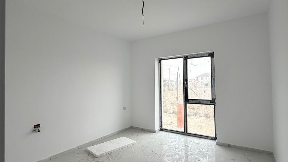 SUPER PREȚ! Apartament 3 camere - 1493e/ mp - Giroc - Poză 3