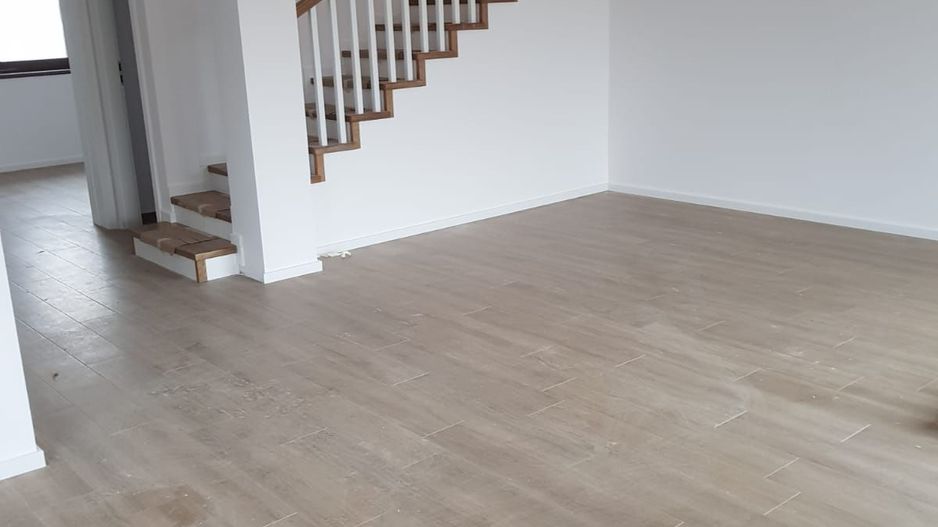 Duplex 4 camere cu teren generos - Poză 3