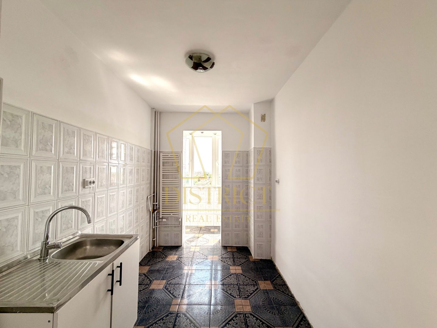 Apartament decomandat cu 3 camere | Calea Sagului - Poză 9