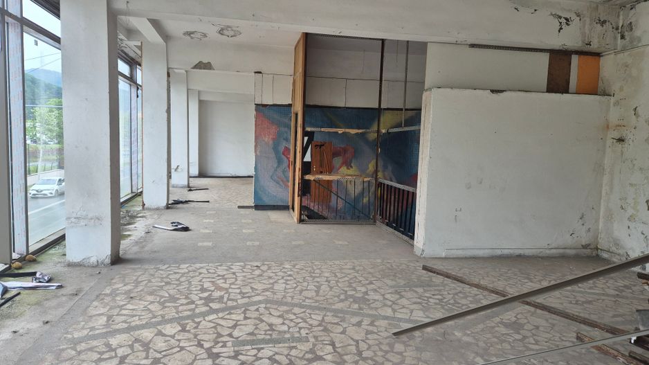Închiriez spațiu comercial - Poză 3