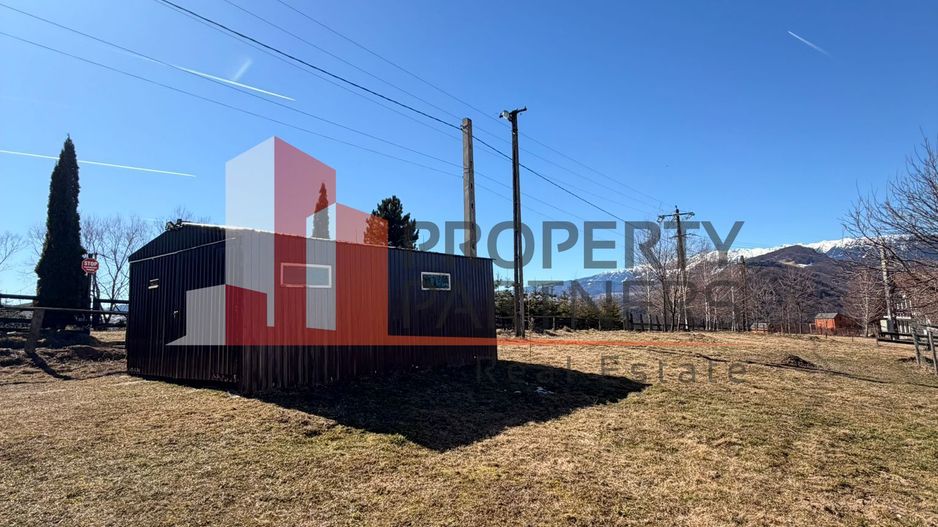 Casă tradițională cu 1800 mp teren  în Sohodol, Bran | Priveliște superba - Poză 10