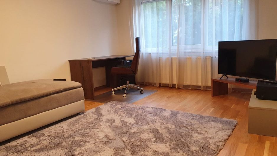 Punctele Cardinale | Apartament spatios | 3 camere + 1 Birou - Poză 4
