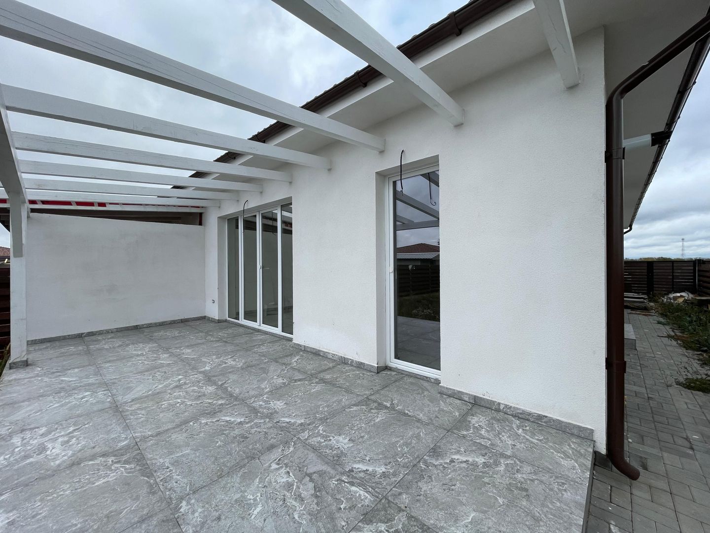 Duplex cu 4 camere ST 365MP -158.800€ în Moșnița Nouă - Poză 12