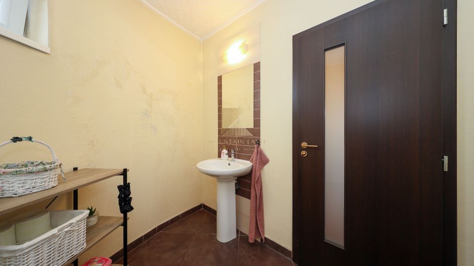 Reședință exclusivistă cu potențial investițional în centrul Cristian - Poză 24