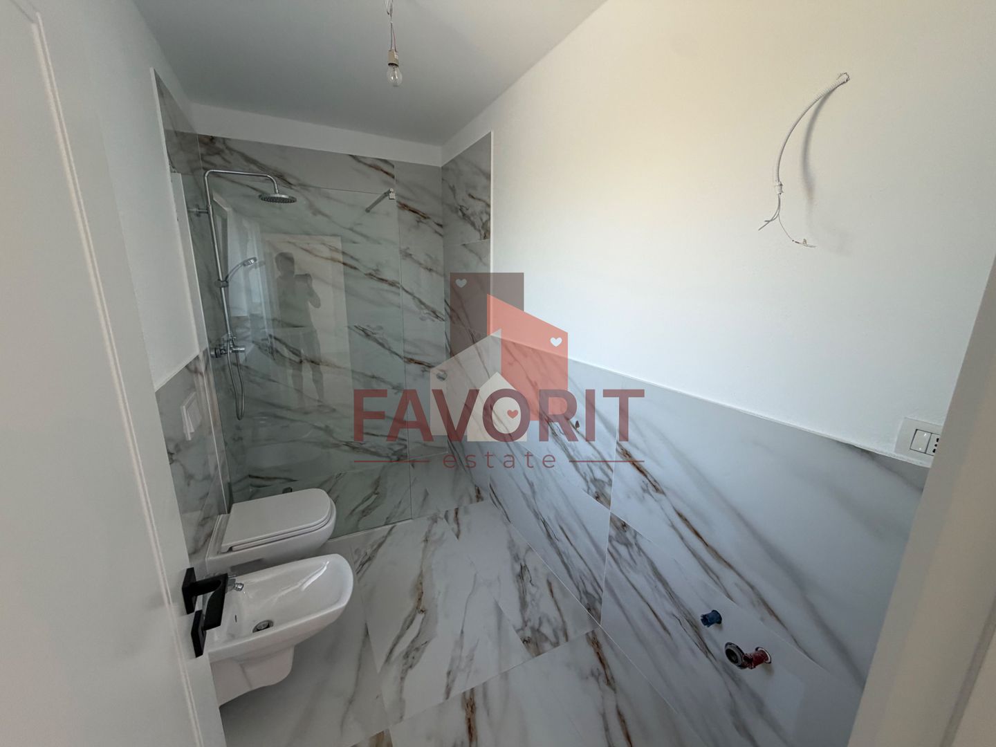 Casa individuala. 172 mp utili. Garaj. Disponibila imediat - Poză 30