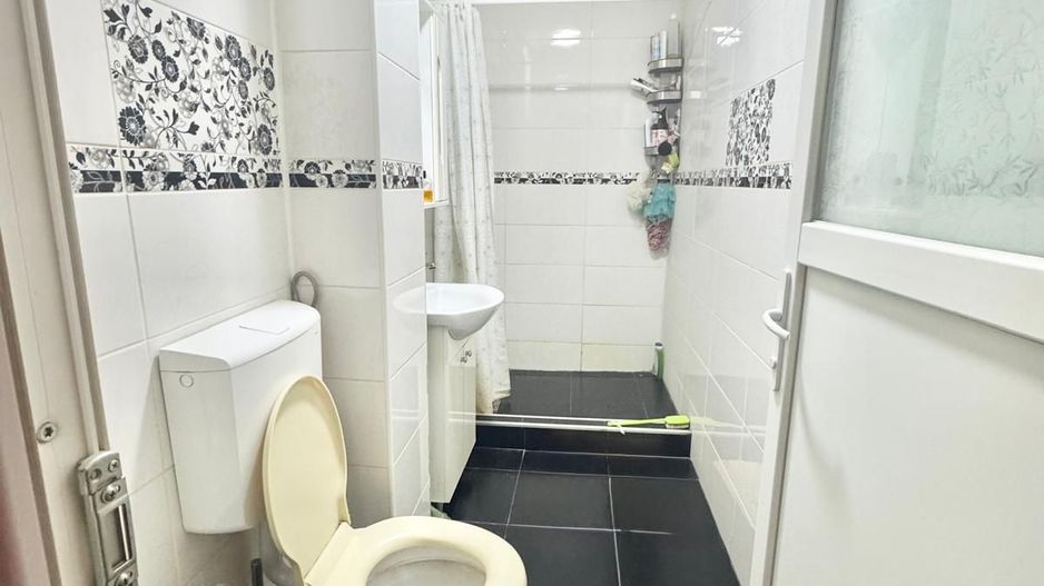 Apartament 3 camere de vânzare – Tineretului - Poză 3