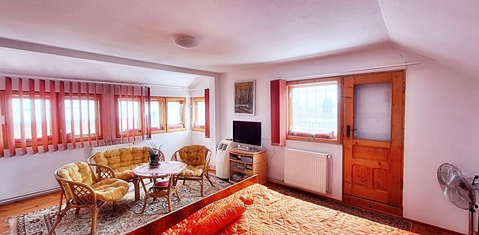 Casa de vacanta/locuit permanent in Podul Olt la 20min de Brasov - Poză 17