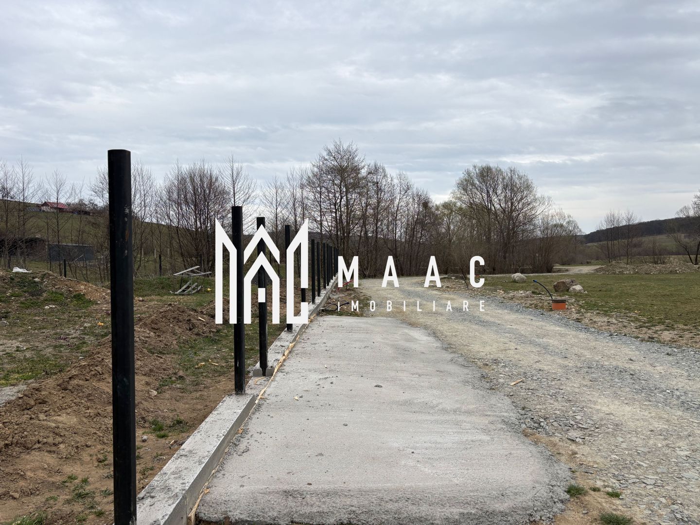 Teren intravilan Tocile, 660 mp, deschidere 17 m, utilități - Poză 3