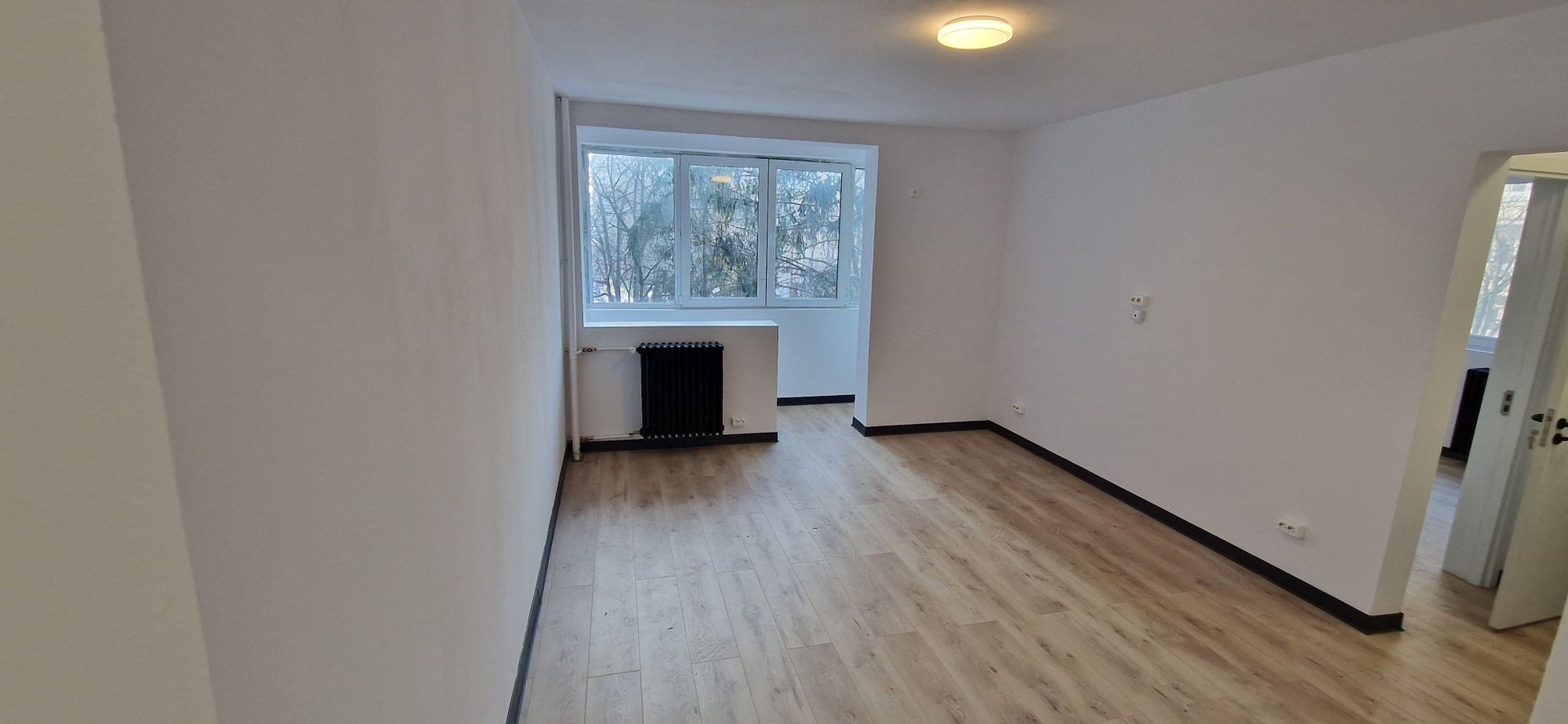 Proprietar - Vand apartament 2 camere Zona Drumul Taberei - Poză 1