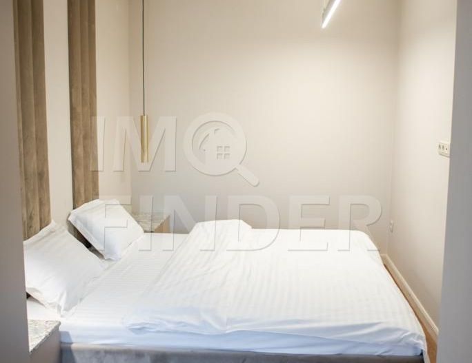 Vanzare 2 camere la cheie, zona Teatru National - Poză 9