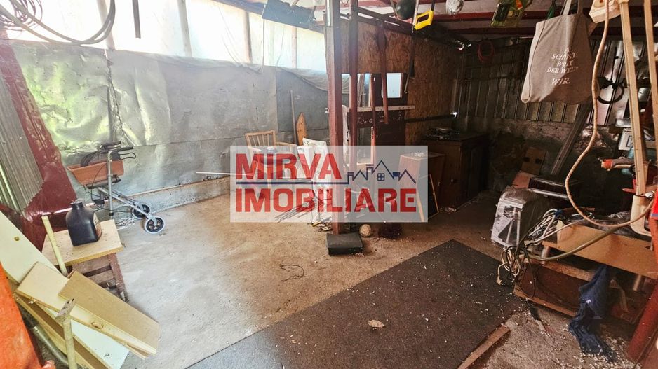 🏡 Casă spațioasă cu 9 camere în Strejnicu – pentru locuință, birouri - Poză 19