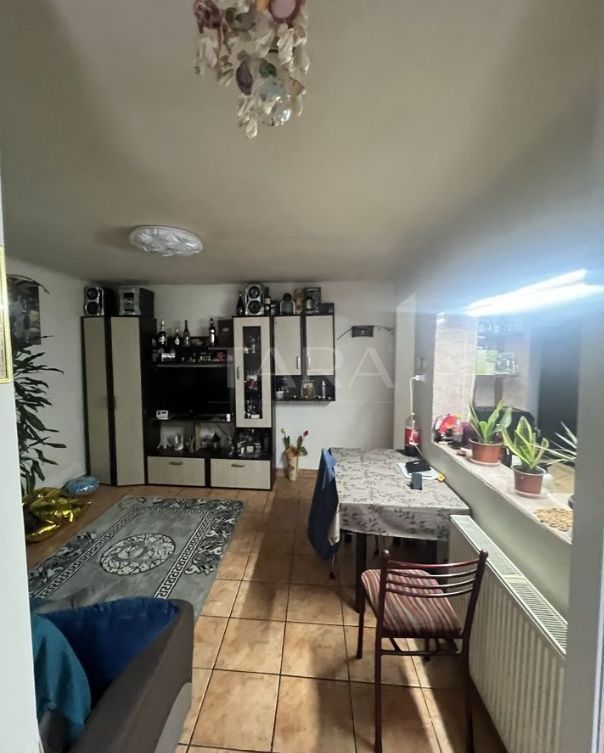 Casă cu 4 camere, ideala pentru familie, teren propriu. - Poză 3