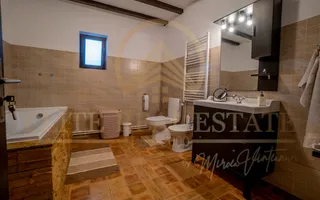 Cumpana - Casa Ideală pentru două familii. - Poză 28