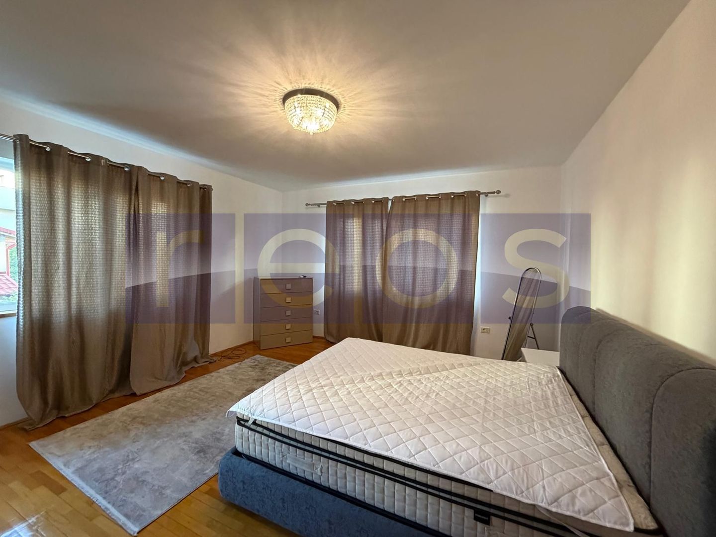 INCHIRIERE VILA DEOSEBITA HERASTRAU 213MP | MOBILATA-UTILATA-PARCARE - Poză 13