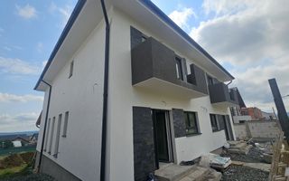 Duplex in Cisnadie cu 4 camere si 250 mp de curte, in Cisnadie - Poză 1