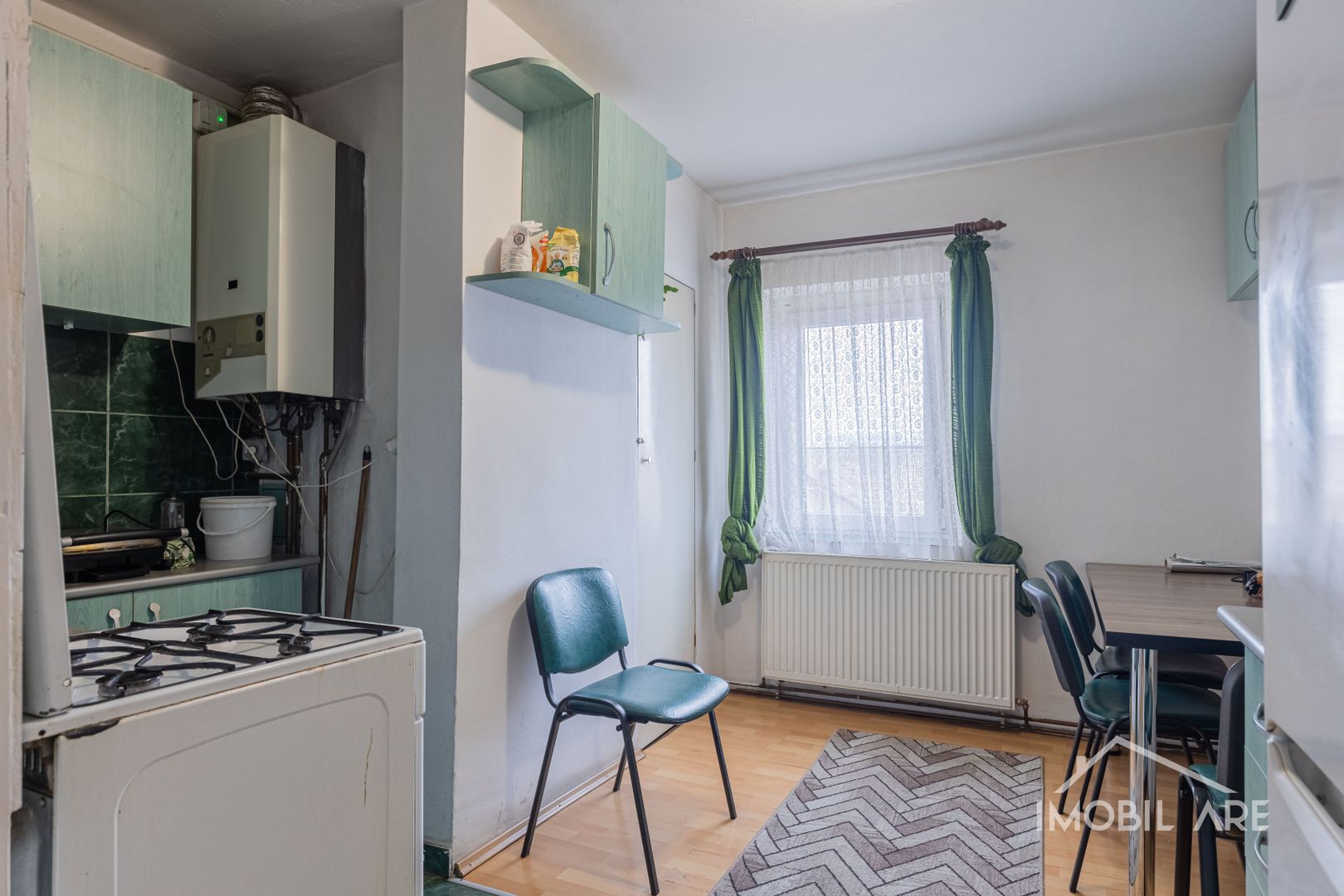 Apartament cu 3 camere de vânzare - Poză 3