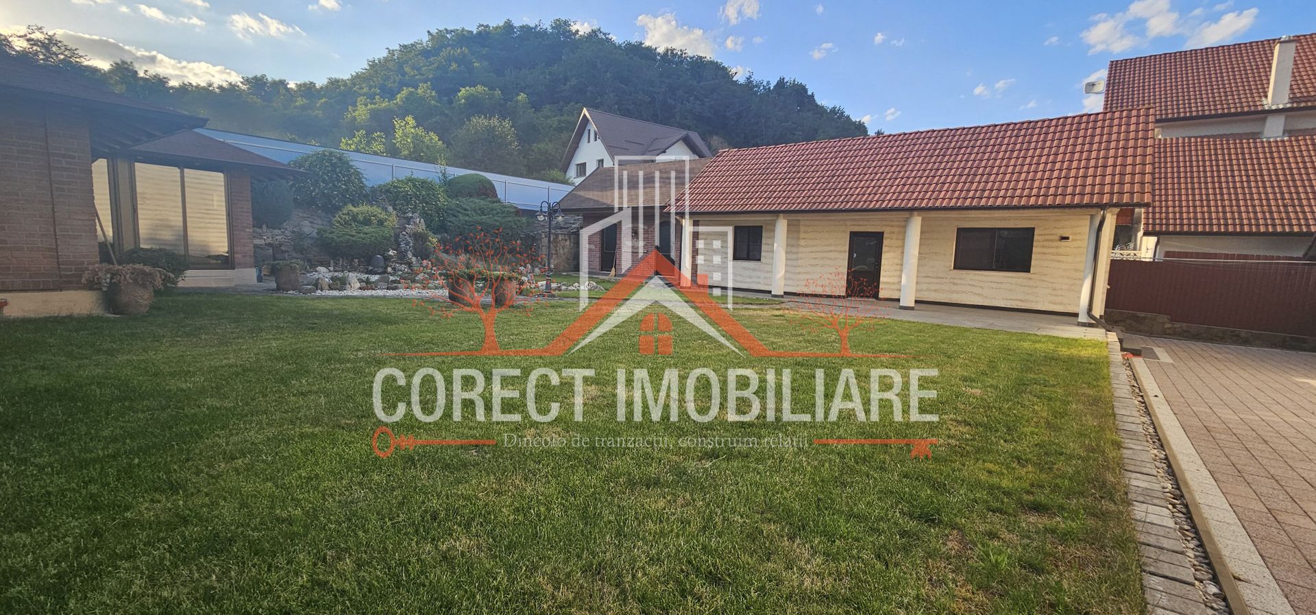 Casă premium D+P+E cu anexe si teren generos - Poză 46