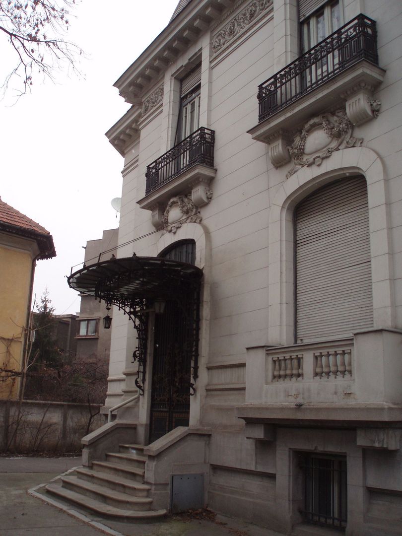 Vila 1000 mp teren 750 Romana Victoriei 16 camere - Poză 3