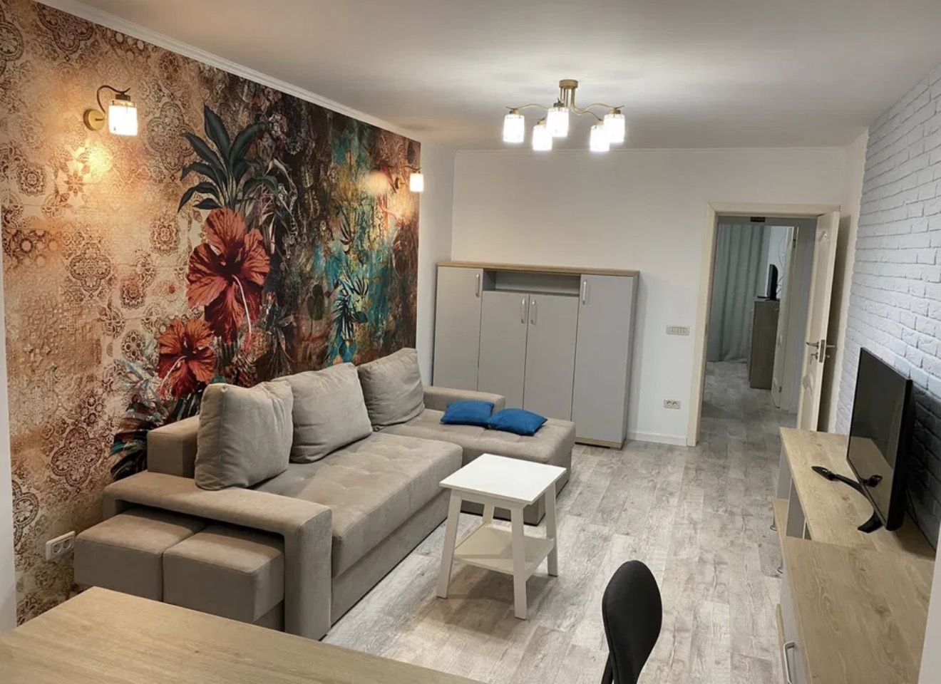 AP. 3 CAMERE - OBOR, BLOC REABILITAT, METROU 6 MINUTE, MODERN - Poză 1