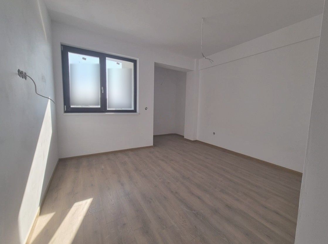 Apartament 2 camere, bloc nou, Cetate, et.1, 58 mp. - Poză 3