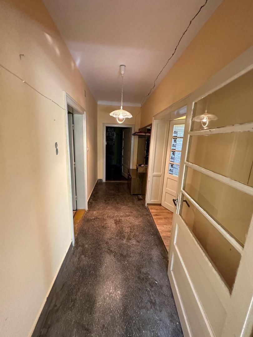 Casa cu teren 1394 mp zona Mehala - Poză 23